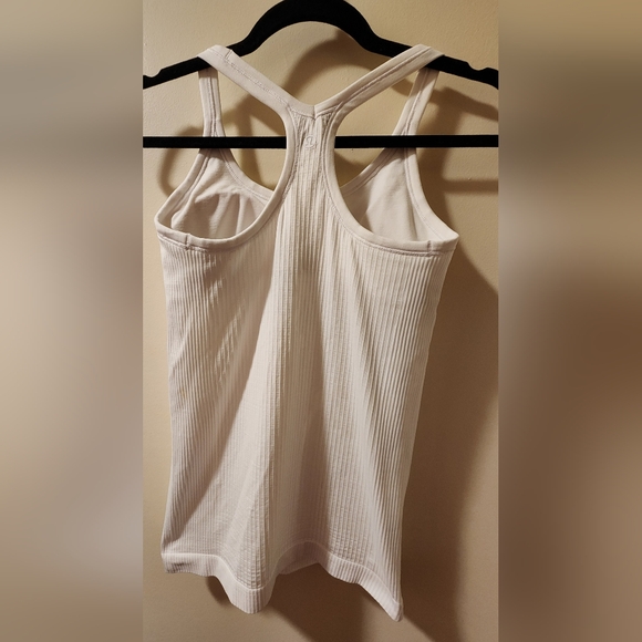 Lululemon Atletica Ebb To Street White Racerback Yoga Tank Top Size 6 - Picture 2 of 6